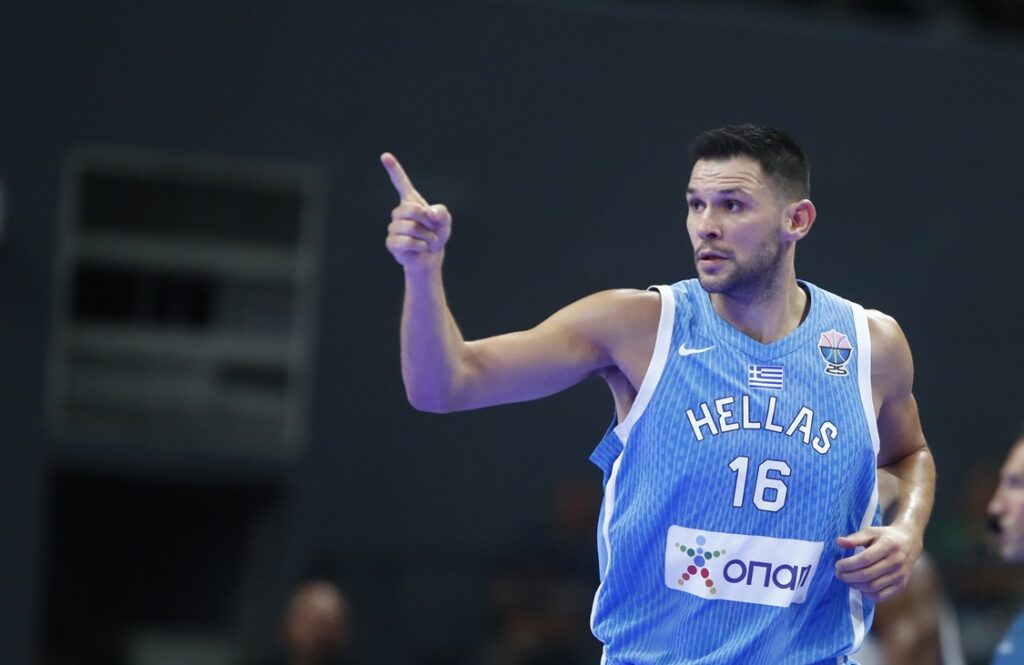 Παπανικολάου: «Πρέπει να παίξουμε με σεβασμό προς την Ισπανία, δε θα παίξω το παιχνίδι της καταστροφολογίας»