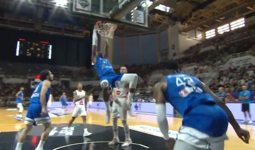 Αντετοκούνμπο brothers εν δράσει: Μαγική πάσα του Θανάση, εκρηκτικό κάρφωμα του Κώστα