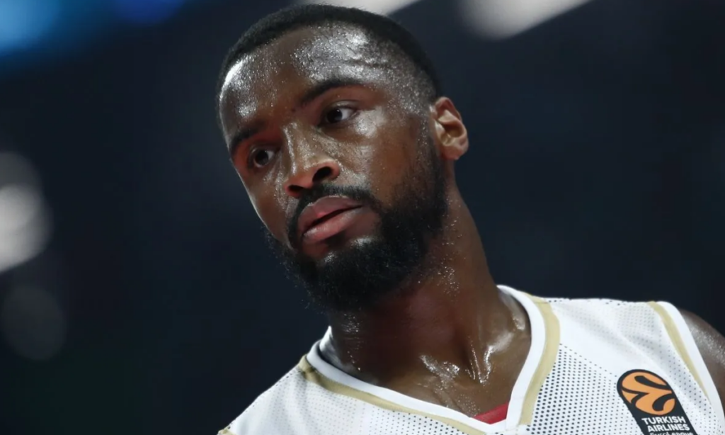 Ντιαλό: «Δεν πήγε κάτι στραβά με τον Παναθηναϊκό»