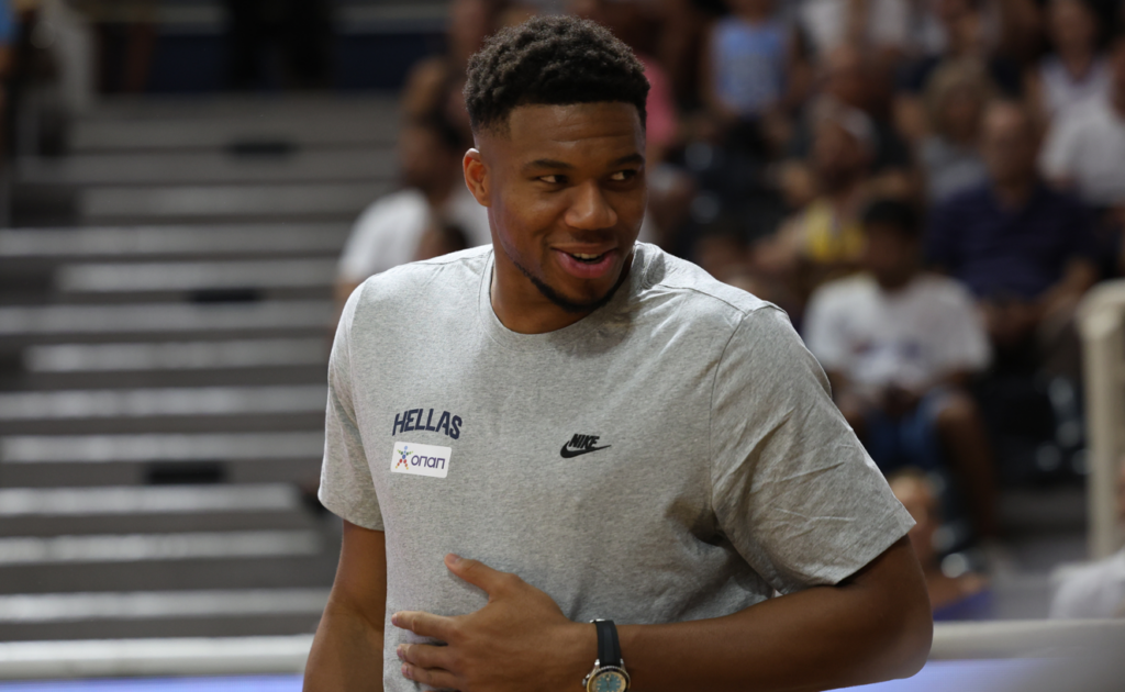 Γιάννης Αντετοκούνμπο: Άπιαστος σε γνώσεις…σοκολατών – Διέλυσε το challenge με 31 απαντήσεις