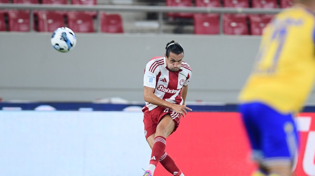 Ολυμπιακός: Δεν το πίστευε ο Μπιανκόν – Η αντίδραση του πάγκου στην νικητήρια βολίδα του Γιαζίτσι (vid)