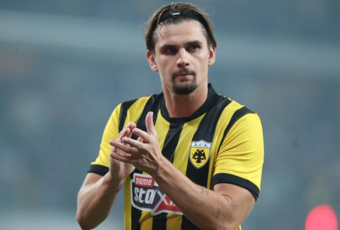 Μαρίν: «Να φτάσουμε ψηλά στο Conference League»