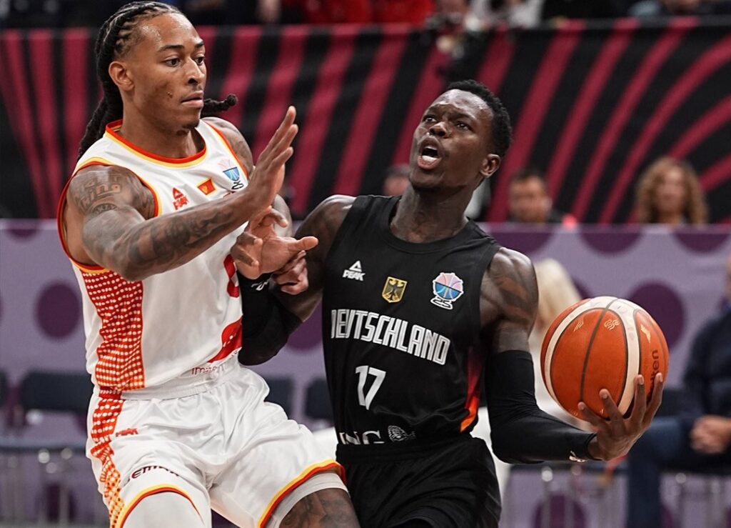 Παράπονα του Σρέντερ: «Δεν μου αρέσουν οι πρωινοί αγώνες! Είμαστε παγκόσμιοι πρωταθλητές»