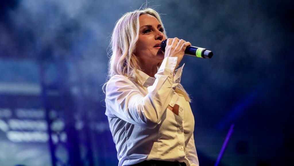 Η Πέγκυ Ζήνα στο πλευρό του ΠΑΣ Γιάννινα – «Αδύνατον να μην στηρίξω την ομάδα της πόλης μου»