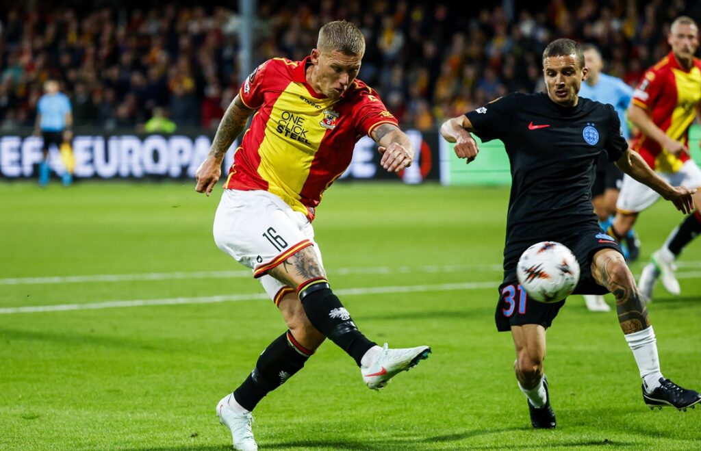 Europa League: “Χρυσός” Ζιρού έδωσε την νίκη στην Λιλ, απέδρασε από την Ολλανδία η Στεάουα