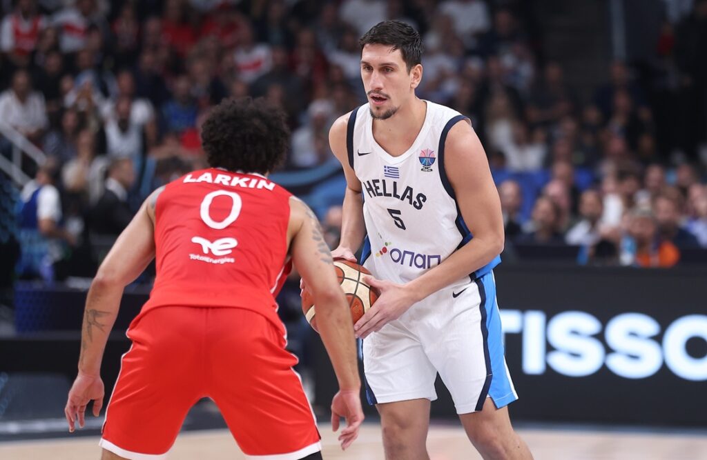 Λαρεντζάκης: «Ο Οσμάνι έκανε ίσως το καλύτερο παιχνίδι της ζωής του»