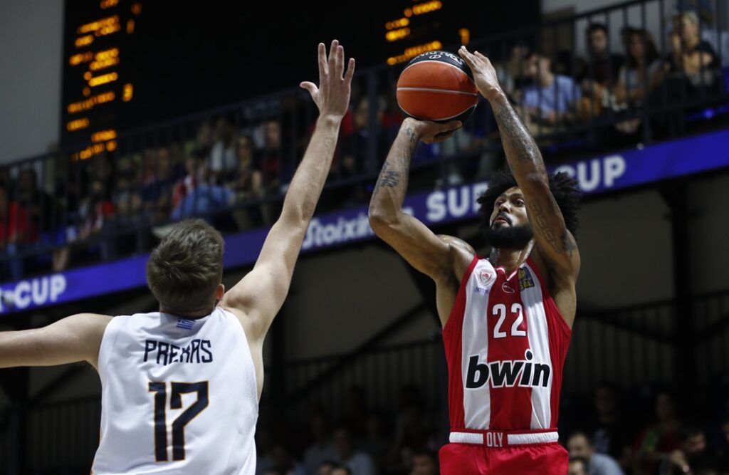 Ολυμπιακός-Προμηθέας 92-83: Πήρε το Super Cup για 4η συνεχόμενη χρονιά