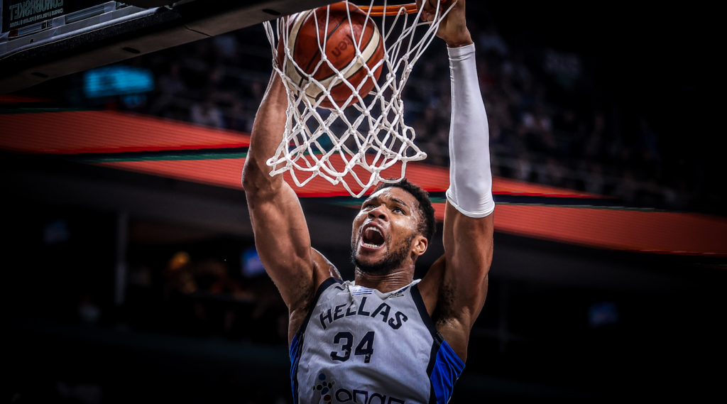 Αντετοκούνμπο: «Δεν θυμάμαι την επιτυχία του 2009, ήμουν σε μία λαϊκή στη Θήβα και πουλούσαμε πράγματα»