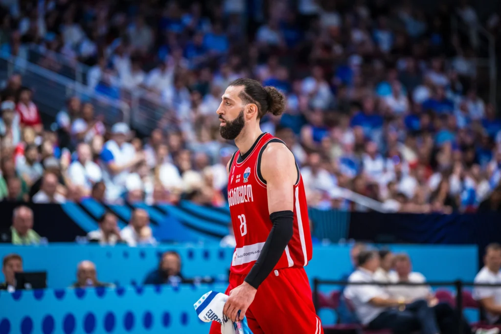 Σενγκέλια: «Ένιωσα αδικία, αλλά δεν χάσαμε από τη διαιτησία»