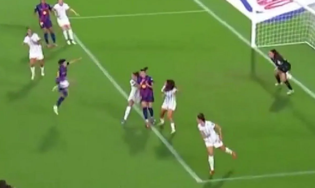 Μπονμάτι: Πέτυχε το γκολ της χρονιάς στο ποδόσφαιρο γυναικών με αδιανόητο τακουνάκι