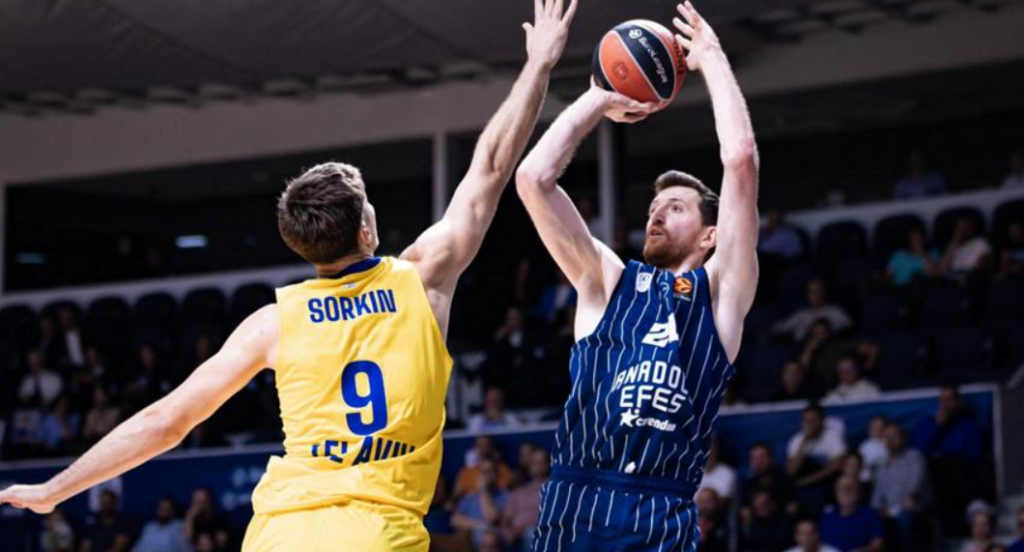 Ζορίστηκε αλλά η Αναντολού Εφές έκανε τη δουλειά απέναντι στη Μακάμπι