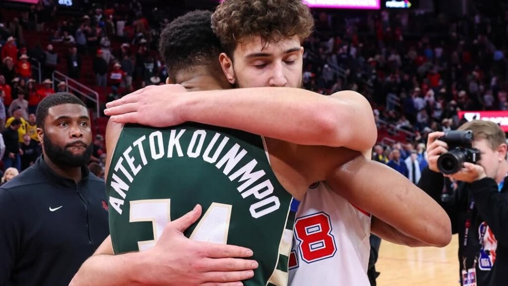 «Ο αθλητισμός υπάρχει για να ενώνει, όχι να διχάζει» – Η ανάρτηση του Γιάννη Αντετοκούνμπο με τον Σενγκούν