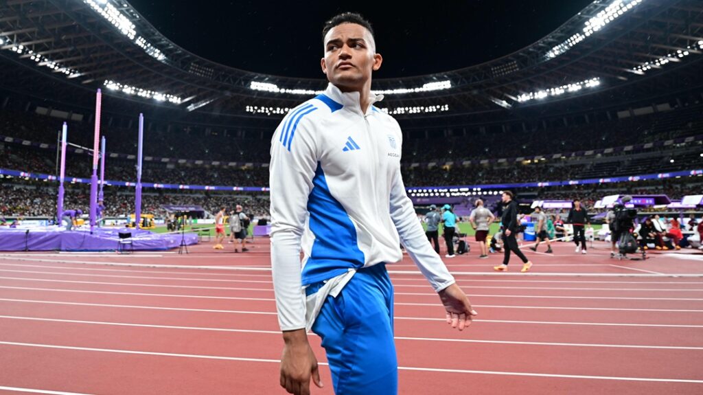 Καραλής: «Αν μου ρίξετε ένα ξεμάτιασμα μπορεί να κάνω ένα μεγάλο ρεκόρ τη Δευτέρα»