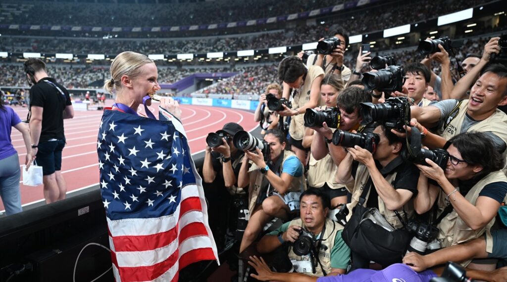 Συνεχίζεται η αυτοκρατορία της απίθανης Κέιτι Μουν στο επί κοντώ – Τρίτο σερί χρυσό σε Παγκόσμιο