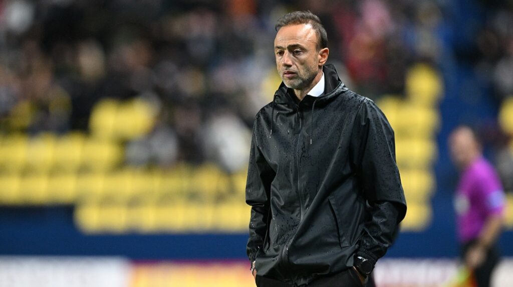 Κόντης: «Παιχνίδι με παιχνίδι βελτιωνόμαστε, είδατε πως πανηγύρισαν όλοι το 2ο γκολ»