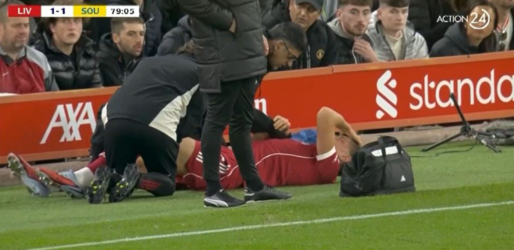 Άτυχος ο Λεόνι της Λίβερπουλ – Ένα χρόνο εκτός δράσης, σύμφωνα με τον Σλοτ