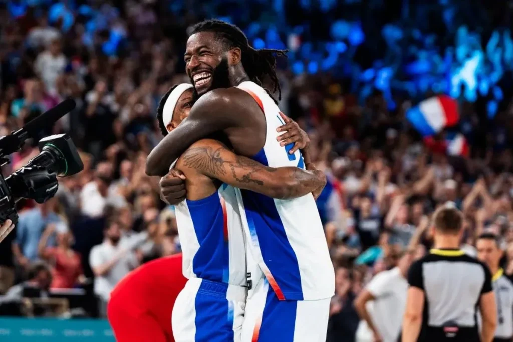 Λεσόρ τρολάρει τον Νιλικίνα για την μεταγραφή του στον Ολυμπιακό: «Σωστή πόλη, λάθος χρώμα»