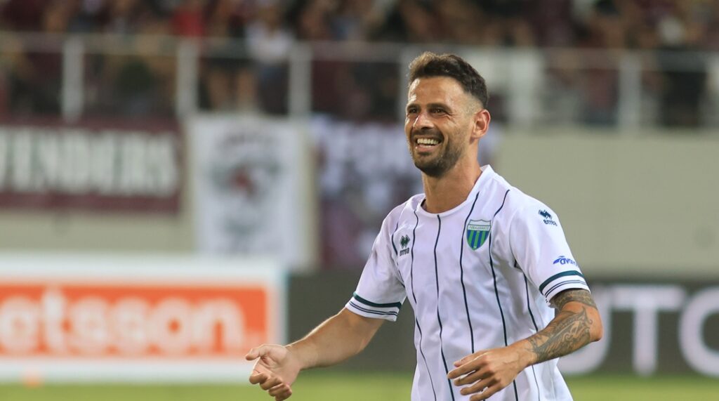 Πετάει…φωτιές ο Λεβαδειακός και 2/2 στο Κύπελλο – «Ξέρανε» την ΑΕΛ Novibet στο 90+5 ο Παλάσιος