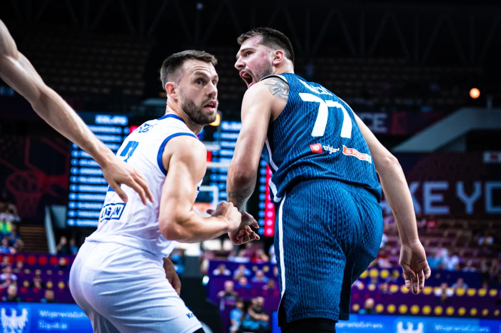 Με νέο σόου ο Ντόντσιτς έστειλε τη Σλοβενία στους «16» του Eurobasket 2025