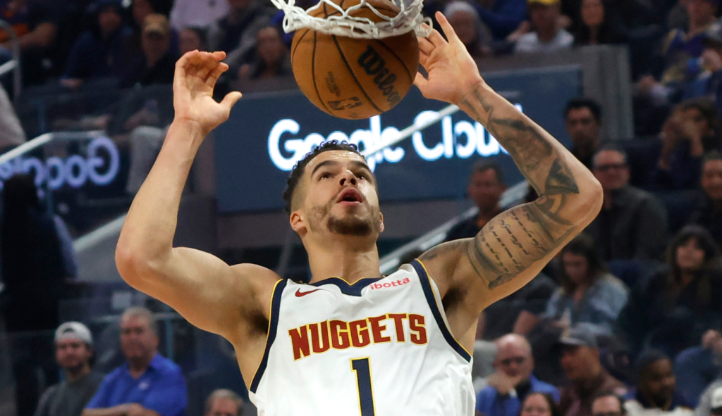 Μάικλ Πόρτερ Τζούνιορ: Μοιραζόταν το ενοίκιο με την πρώην του παρά το συμβόλαιο των $200 εκατ.