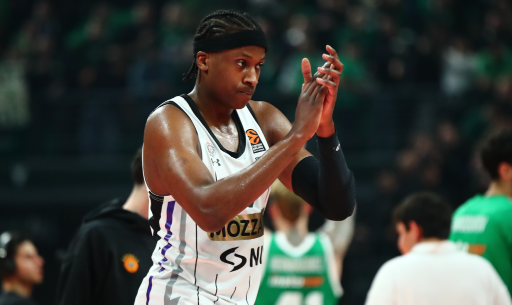 Ντιλικινά: Το Σάββατο στην Ελλάδα για τον Ολυμπιακό