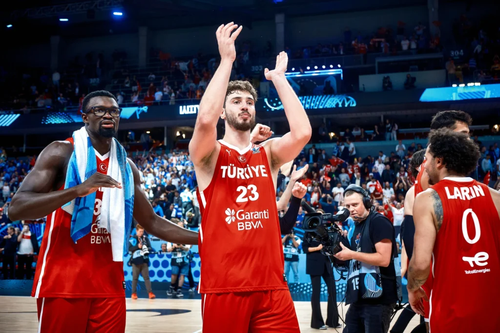 Eurobasket 2025: Ο Σενγκούν απενεργοποίησε τα σχόλια στην αμφιλεγόμενη ανάρτησή του