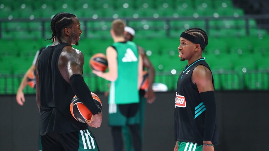 Σορτς: «Είμαι έτοιμος να δώσω σόου αύριο, περίμενα για αυτήν τη στιγμή»