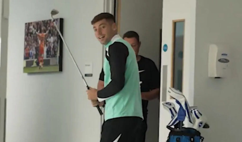 Τζίμας: Έπαιξε μίνι γκολφ και έκανε θραύση