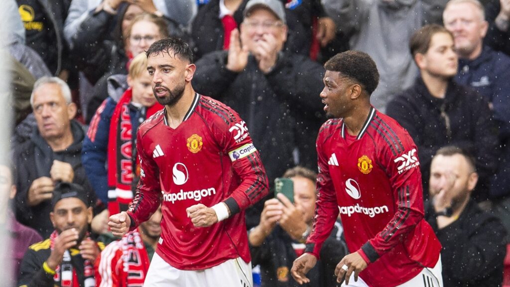 Επιτέλους Μάντσεστερ Γιουνάιτεντ – «Κόκκινο» το ντέρμπι με την Τσέλσι (2-1)