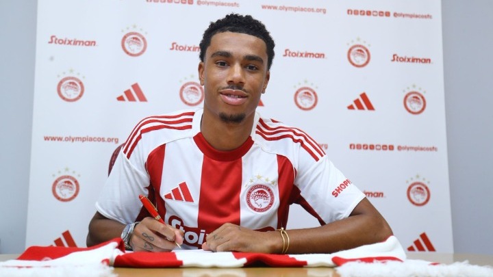 Ο Ολυμπιακός ανακοίνωσε την απόκτηση του Σίλκοτ-Ντιούμπερι