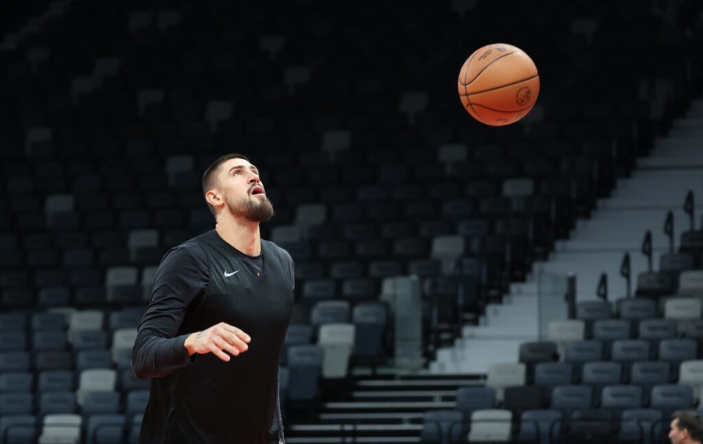 Επίσημο: Στη Ρεάλ Μαδρίτης ο Άλεξ Λεν