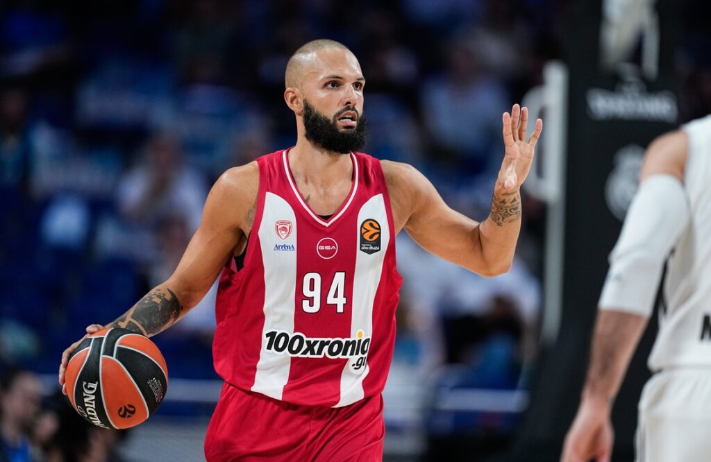 Ολυμπιακός – Φενέρμπαχτσε: Αυτές είναι οι τρεις νέες πιθανές ημερομηνίες διεξαγωγής του αγώνα