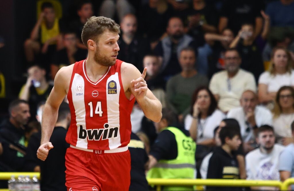 Βεζένκοβ: «Έχω χάσει πολλά σουτ, αλλά θα μπούνε, όλοι θέλουν να κερδίσουν στο ντέρμπι»