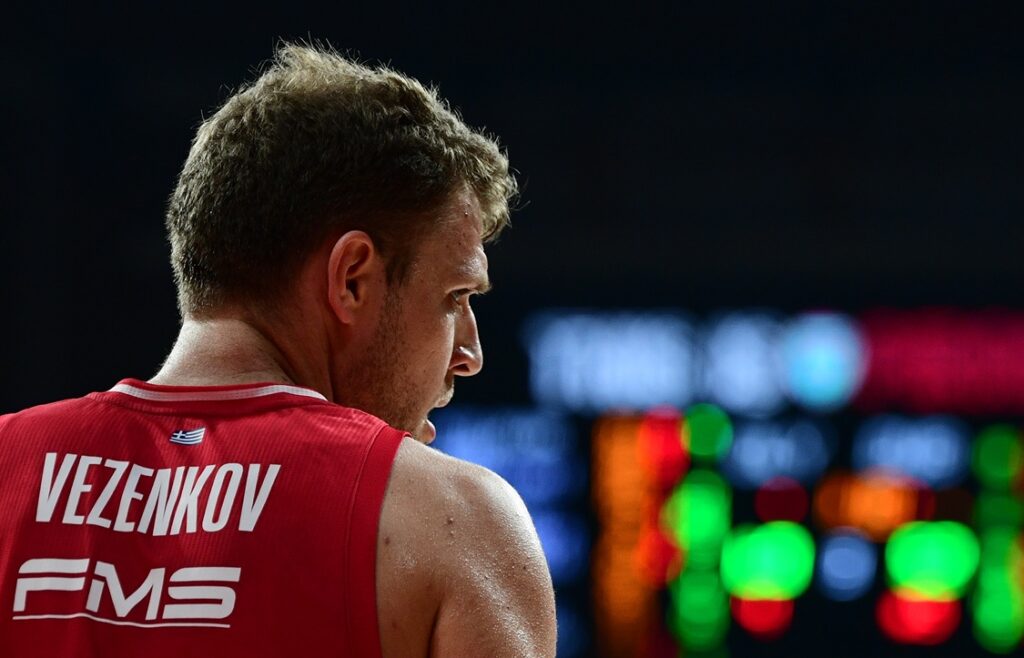 Βεζένκοβ: «Πολύ ωραίο που επιστρέψαμε στο σπίτι μας, το πρόγραμμα είναι δύσκολο»