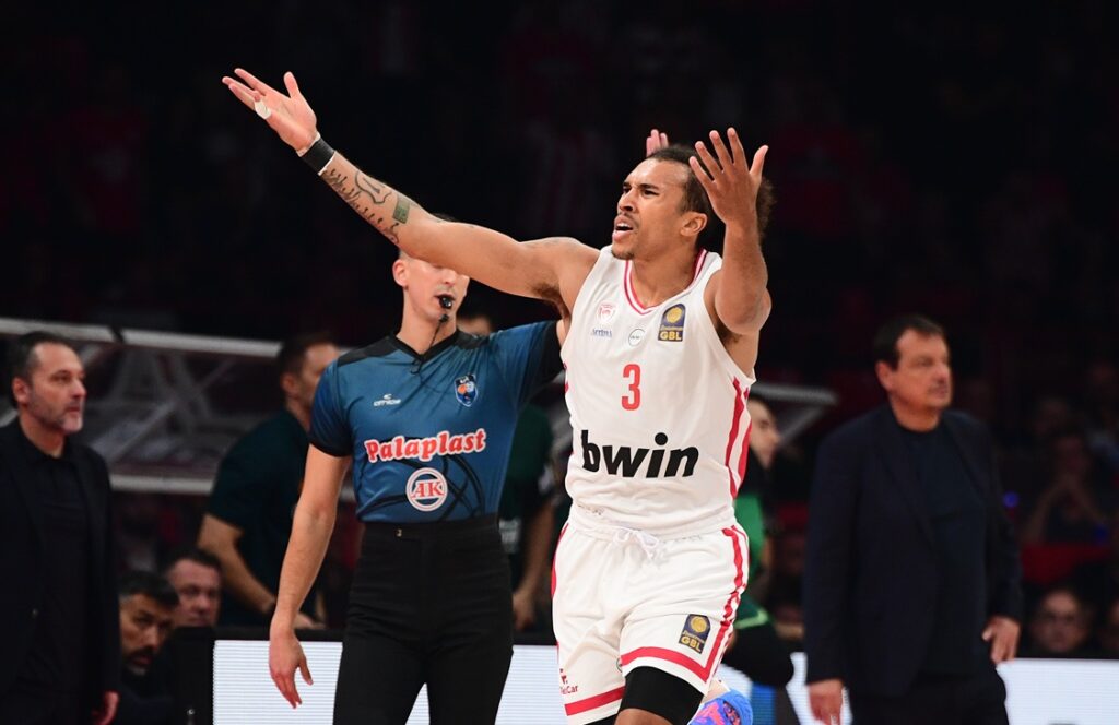 Ολυμπιακός-Παναθηναϊκός 90-86: Ερυθρόλευκο το πρώτο ντέρμπι της χρονιάς