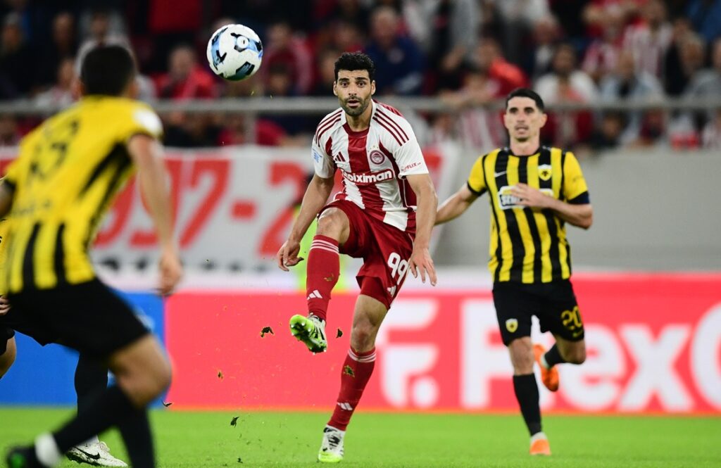 Super League (8η αγ.): Αμετάβλητη η κορυφή μετά το ντέρμπι στο Φάληρο