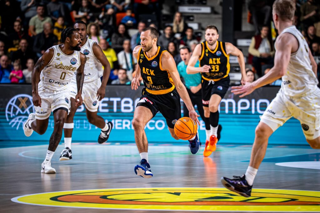 Λεβίτσε-ΑΕΚ 69-71: Ο Μπάρτλεϊ «υπέγραψε» το 3/3