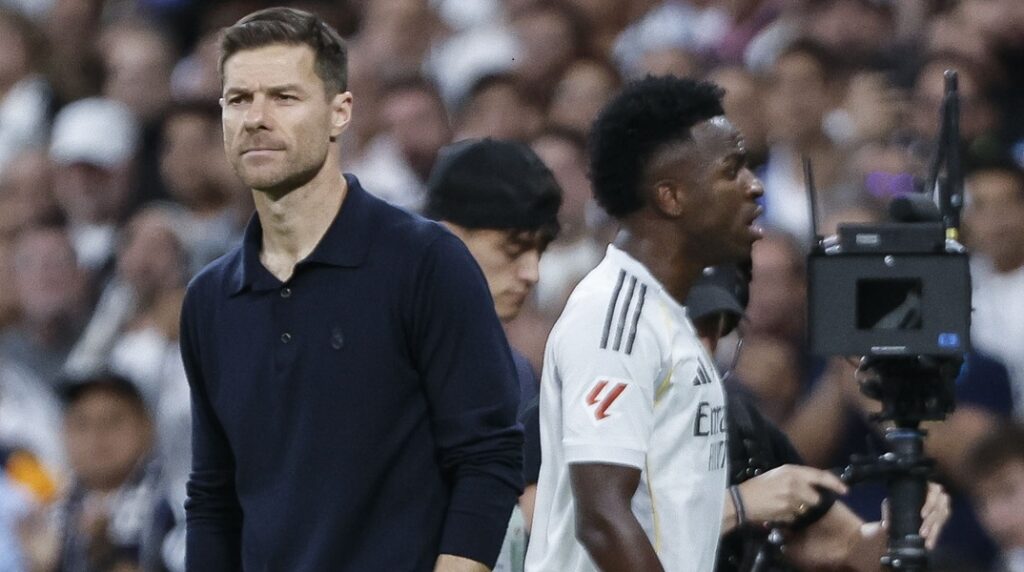 Τσάμπι Αλόνσο: «Ο Βίνι δεν θα τιμωρηθεί, το θέμα έχει κλείσει»