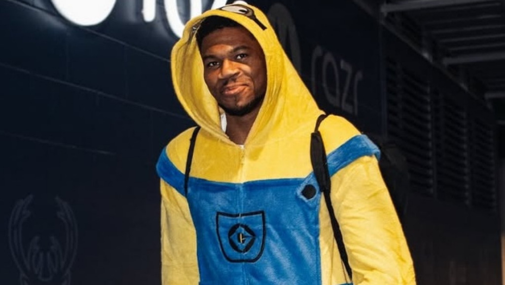 Αντετοκούνμπο: Ντύθηκε… minion για το Halloween κι έκλεψε την παράσταση