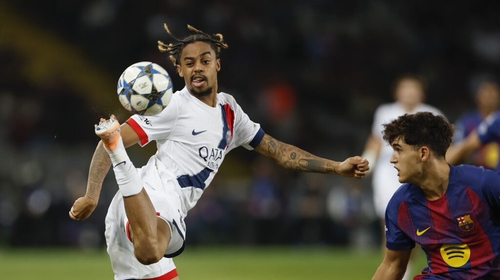 Champions League: Υποκλίθηκε στην Παρί η Μπαρτσελόνα – Νίκες για Νάπολι, Ντόρτμουντ