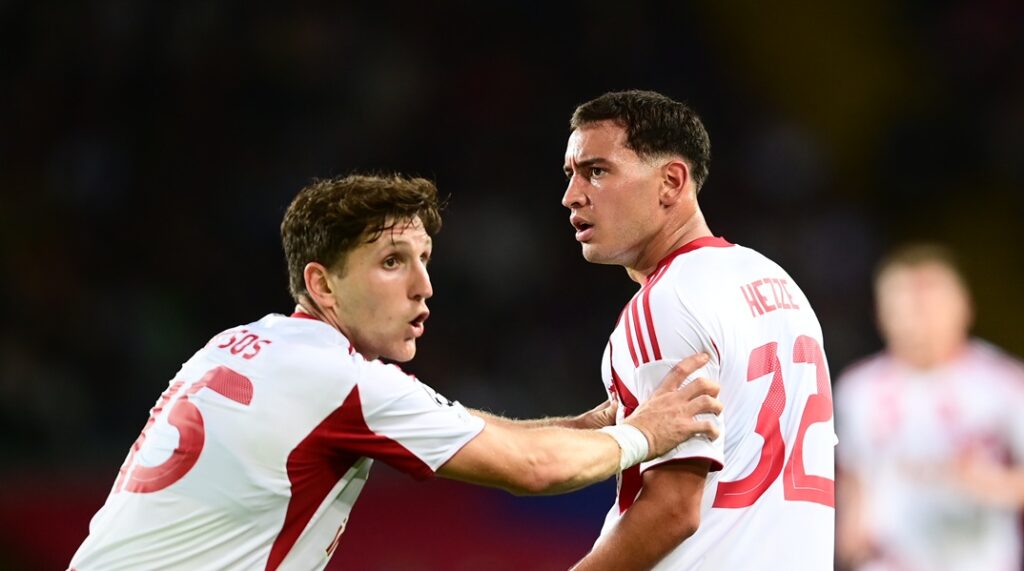 Εν εξάλλω Έσε και ο Ολυμπιακός – Αδιανόητη 2η κίτρινη στον Αργεντίνο (vid)