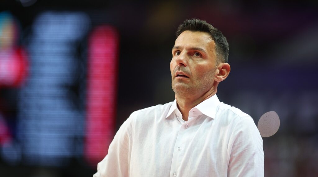 Μίλιτσιτς: «Δεν υπάρχει κάποιος υπερήρωας να έρθει και να αλλάξει την εικόνα της ομάδας»