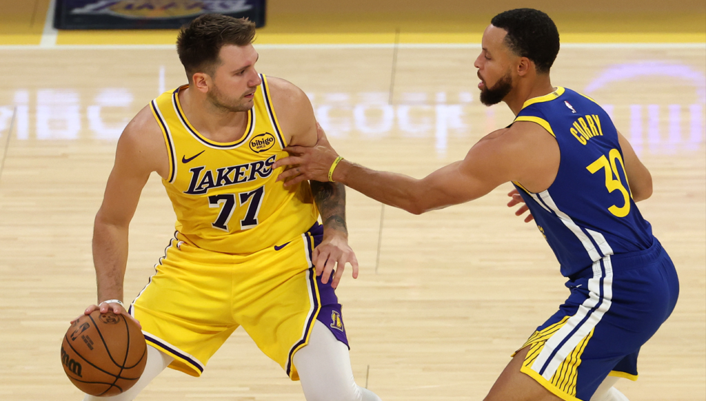 NBA: Πρεμιέρα με ματσάρες και νίκες για Γουόριορς και Θάντερ