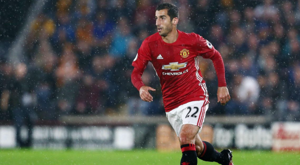 Μικιταριάν: «Ο Μουρίνιο μου έστελνε μήνυμα κάθε βράδυ να φύγω από την ομάδα»