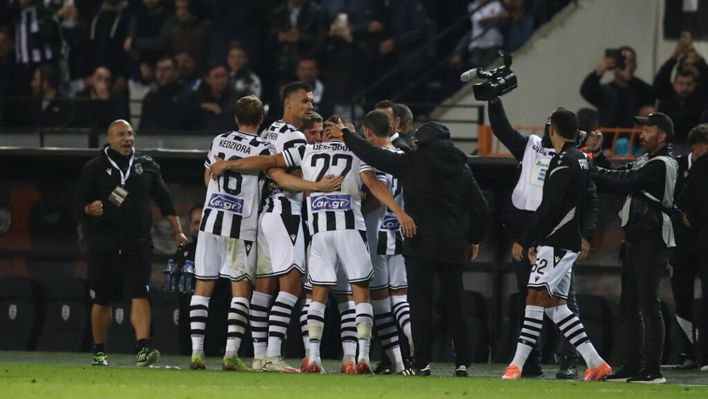 ΠΑΟΚ-Ολυμπιακός: Ένα γκολ, χίλια μηνύματα – Ο Ζίβκοβιτς έκανε το 2-1, έτρεξε στην αγκαλιά του Λουτσέσκου (vid)