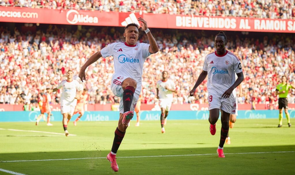 Σεβίλλη – Μπαρτσελόνα 4-1: Ο Αλμέιδα έκανε «σμπαράλια» τον Φλικ (vid)