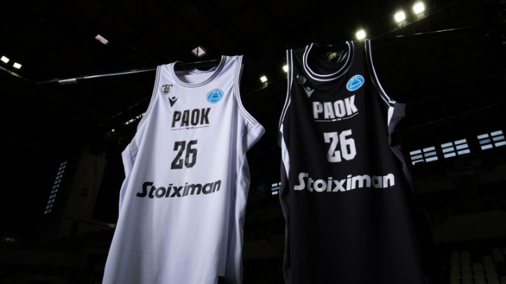 Παρουσίασε τις φανέλες της ομάδας για τη νέα σεζόν η ΚΑΕ ΠΑΟΚ