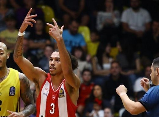 Γουόρντ: «Σημαίνει πολλά για μένα να φοράω το σήμα του Ολυμπιακού στο στήθος»