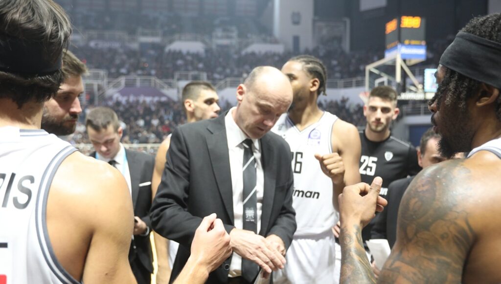 Ζντοβτς: «Τυχεροί που κερδίσαμε, ήμουν αγχωμένος»