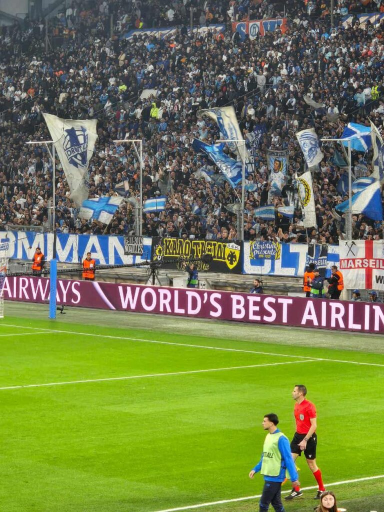 Συγκίνησαν οι οπαδοί της Μαρσέιγ: Τίμησαν τη μνήμη του δολοφονημένου οπαδού της ΑΕΚ (pic)